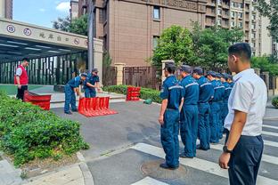 菲尔米诺自传：克洛普警告库蒂尼奥“你转会到巴萨只会是普通球员”